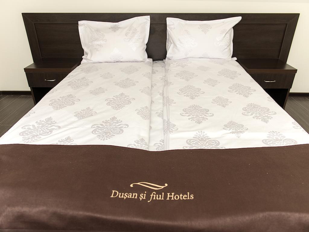 Hotel Dusan Si Fiul Resita Nord ห้อง รูปภาพ